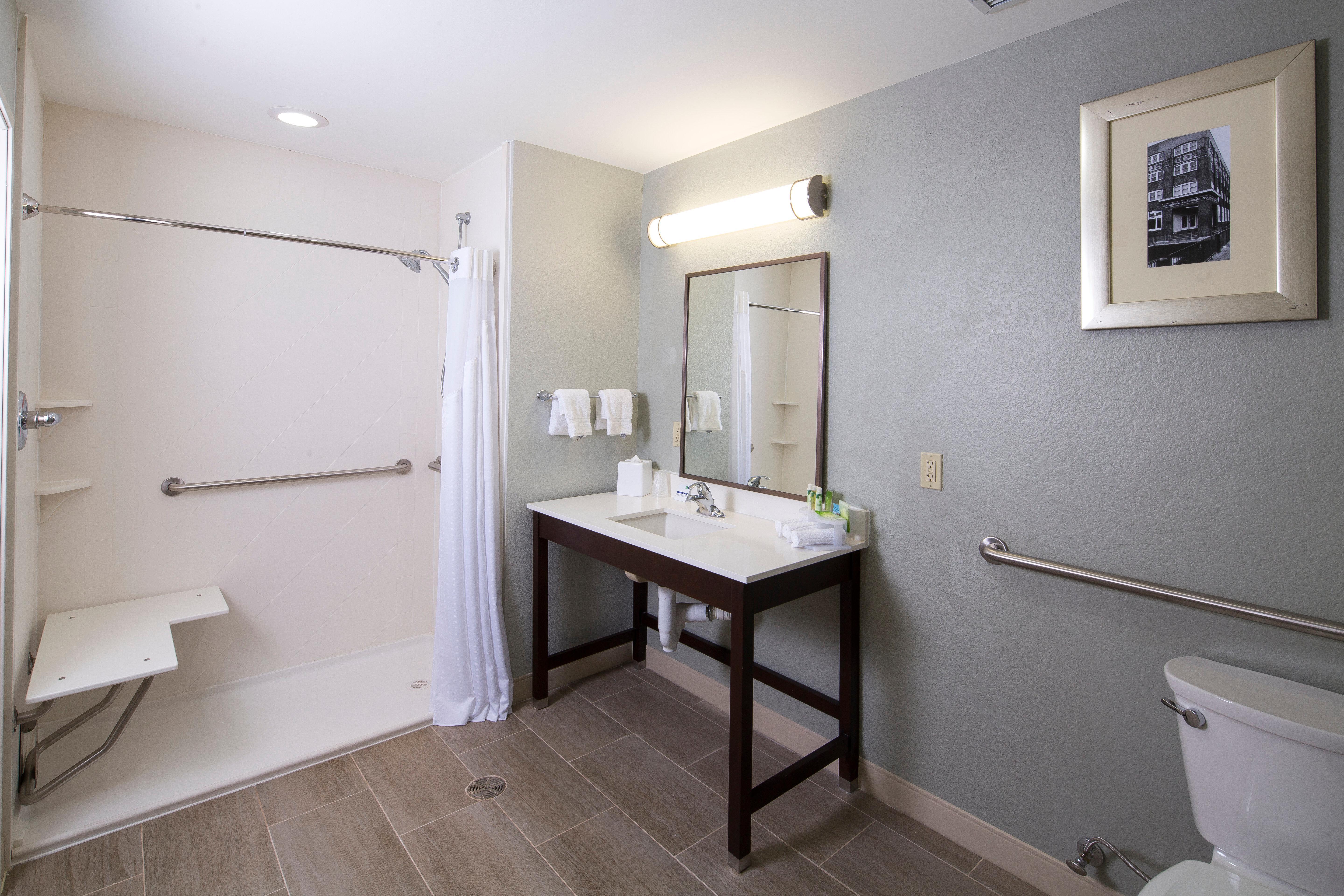 Holiday Inn Express & Suites Oklahoma City Downtown - Bricktown By Ihg Buitenkant foto