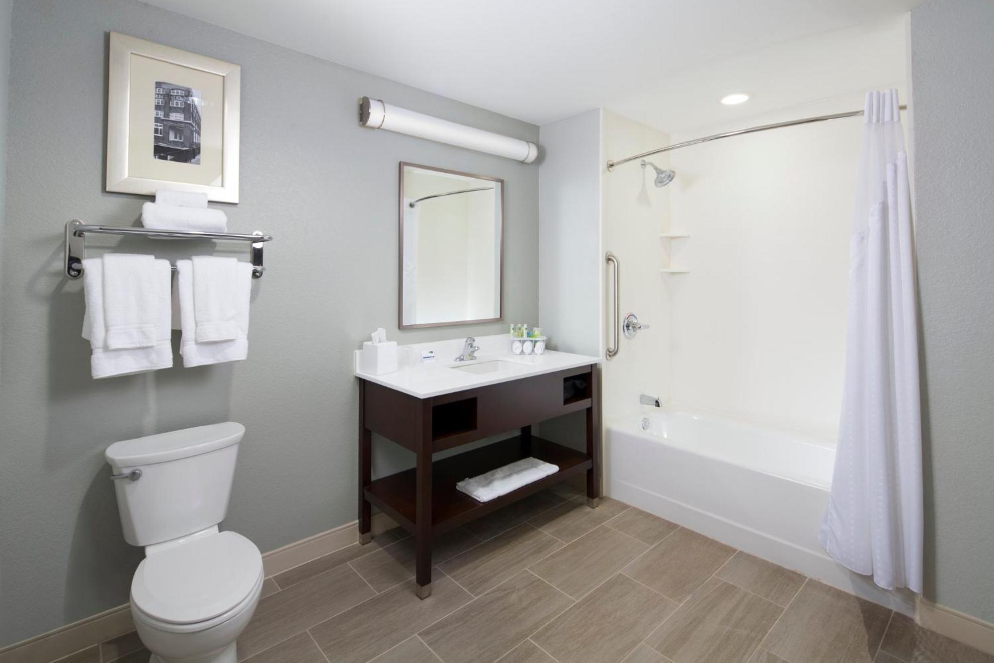 Holiday Inn Express & Suites Oklahoma City Downtown - Bricktown By Ihg Buitenkant foto