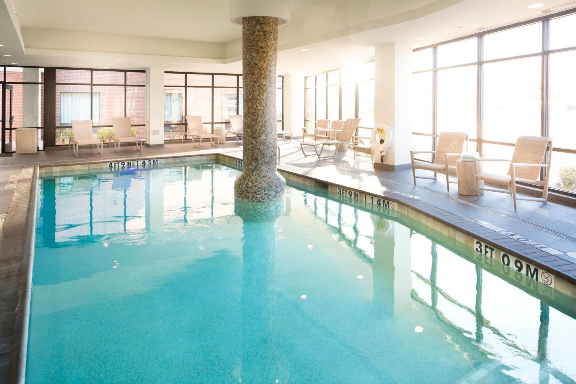 Holiday Inn Express & Suites Oklahoma City Downtown - Bricktown By Ihg Buitenkant foto